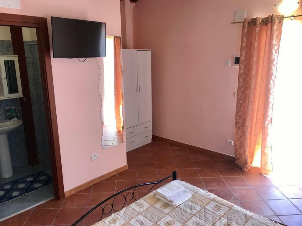 B&B Teodora Gaggi Buitenkant foto